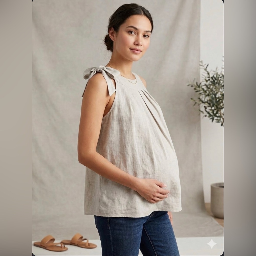 Lightweight light gray Halter Tie-neck Tunic Top lined